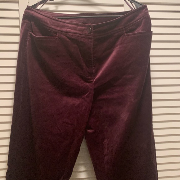 EILEEN FISHER PLUM COLOR PANTS. - Picture 4 of 5